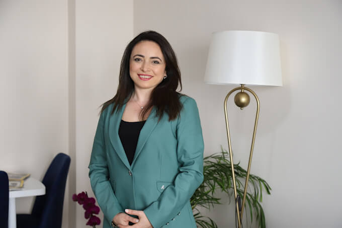 Esra Aydınlı Profil Görseli